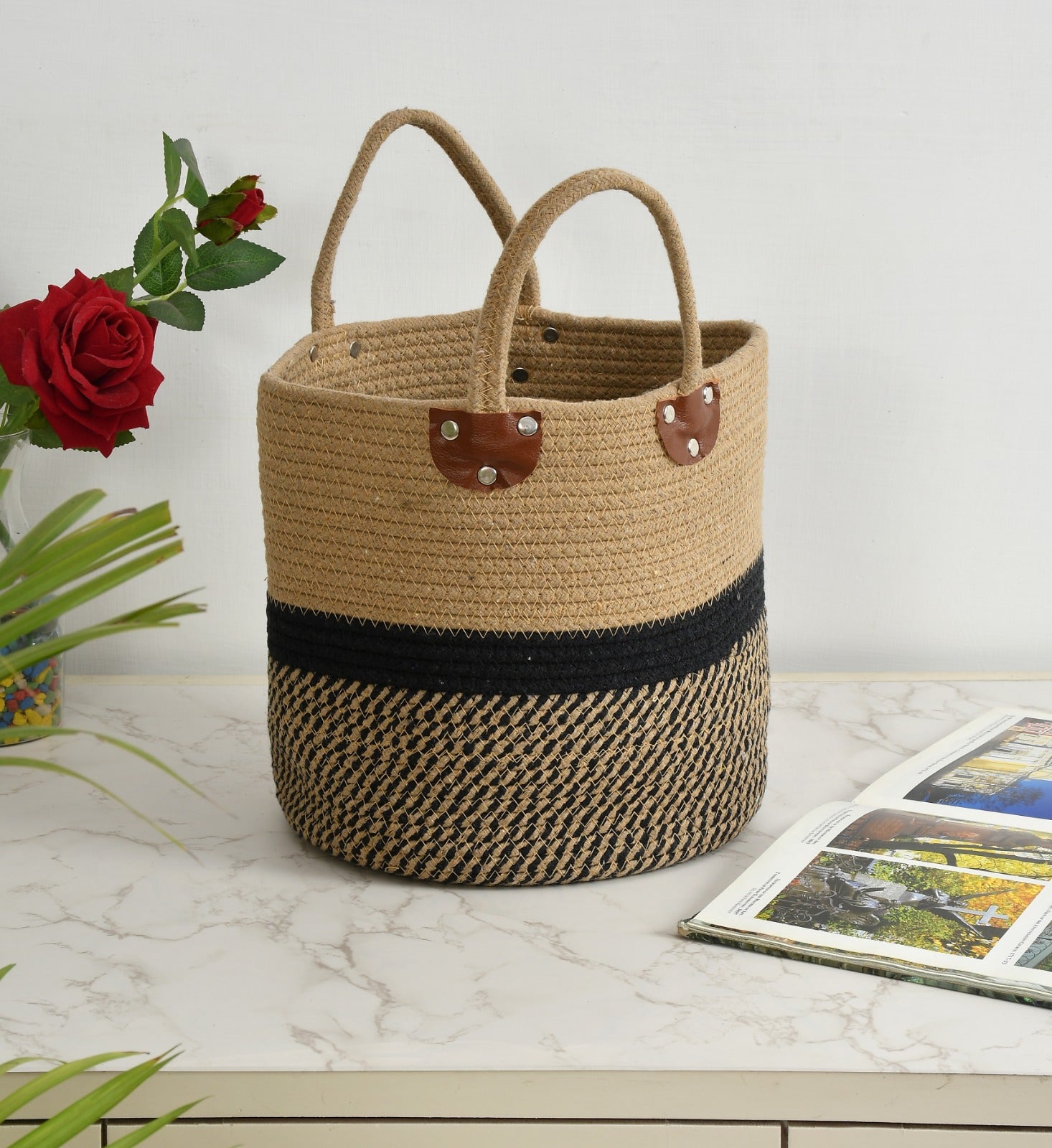 Round Jute Handle Bags